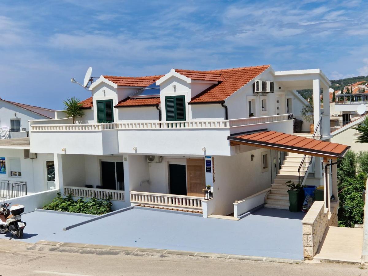 Apartments Bubalo Đảo Hvar Ngoại thất bức ảnh