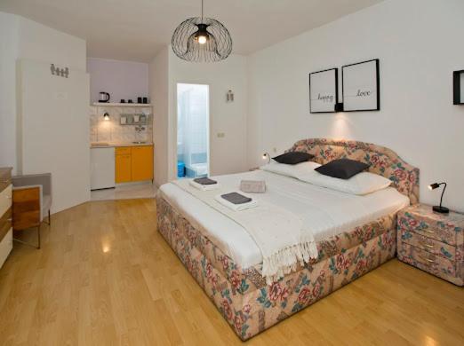 Apartments Bubalo Đảo Hvar Ngoại thất bức ảnh
