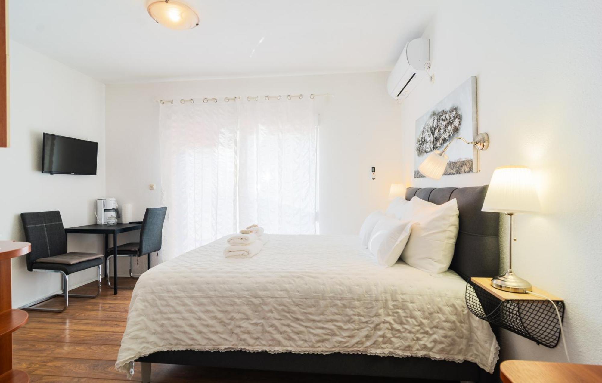 Apartments Bubalo Đảo Hvar Ngoại thất bức ảnh