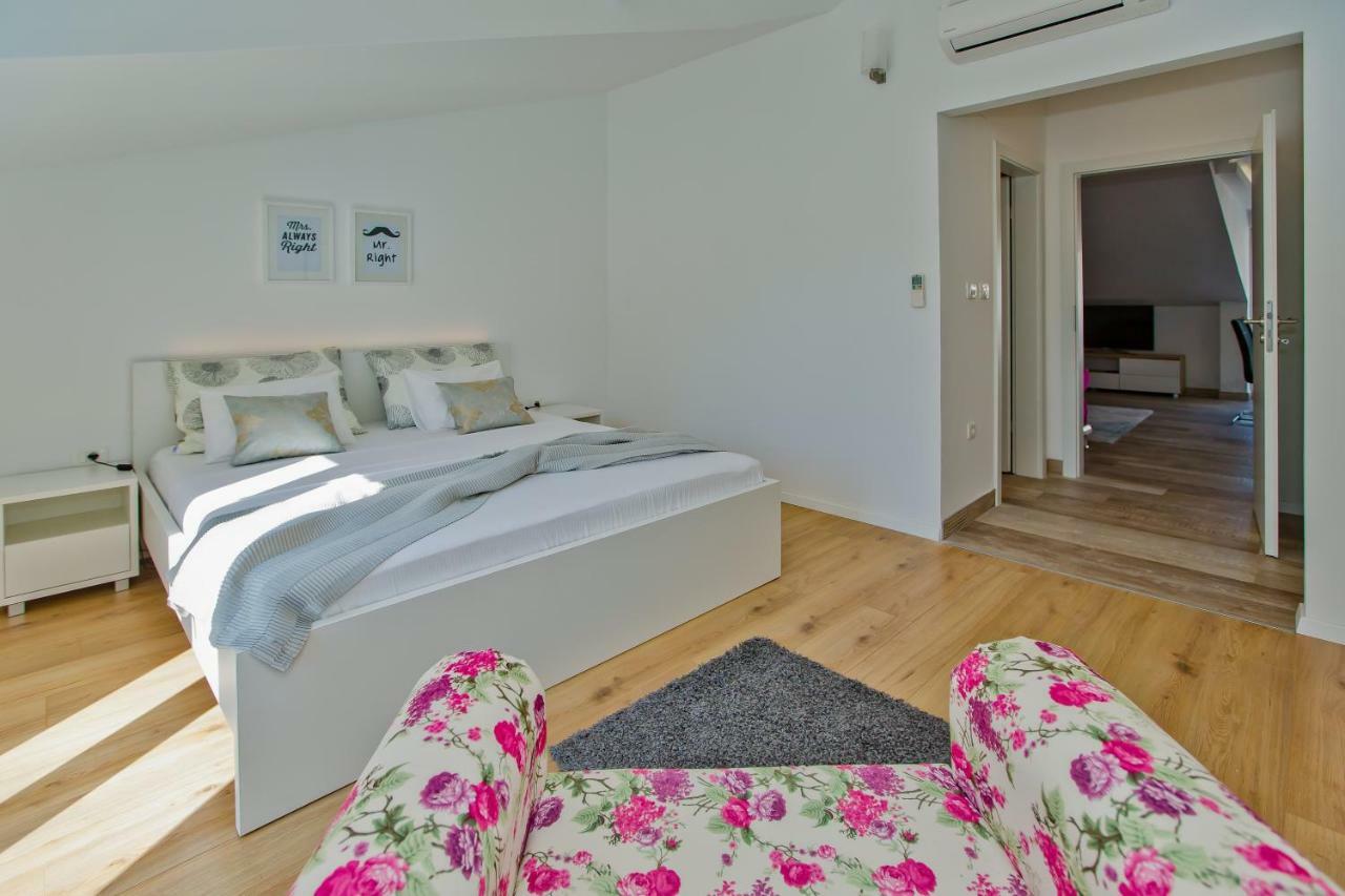 Apartments Bubalo Đảo Hvar Ngoại thất bức ảnh