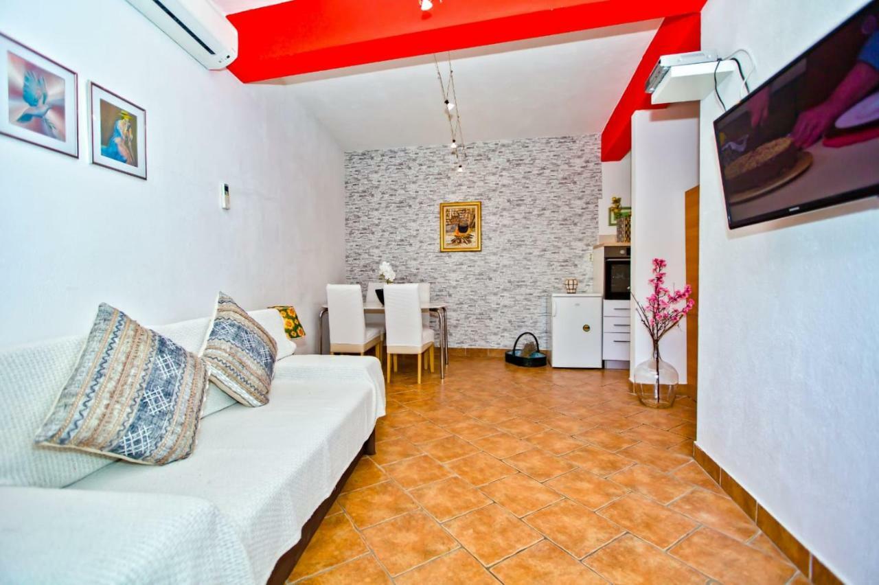 Apartments Bubalo Đảo Hvar Ngoại thất bức ảnh